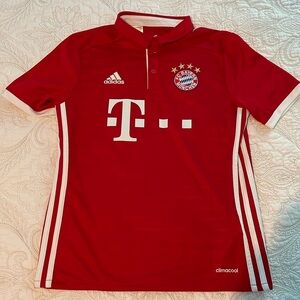 FC Bayern Munchen Soccer Jersey